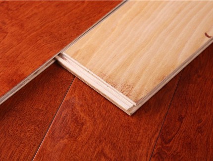 实木多层板和实木复合地板哪个好