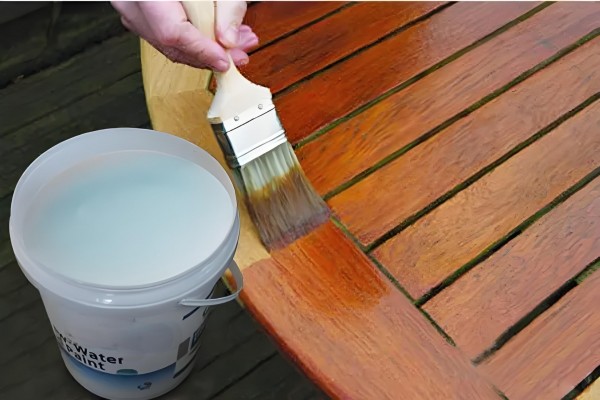 刷木头用水性漆还是油性漆
